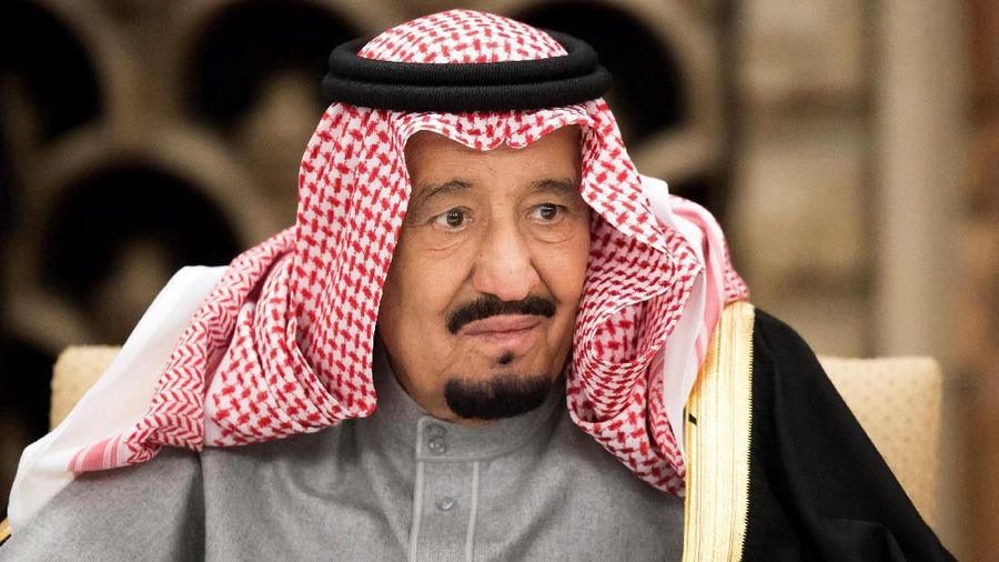 FILE PHOTO: Saudi Arabia's King Salman bin Abdulaziz Al Saud, attends a banquet hosted by Shinzo Abe, Japan's Prime Minister, at the prime minister's official residence in Tokyo, Japan, Monday, March 13, 2017. To match Insight SAUDI-POLITICS/KING REUTERS/Tomohiro Ohsumi/Pool/File Photo