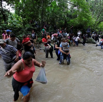 Dibelit Kemiskinan, Warga Honduras Kabur dari Negaranya