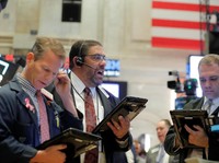 Wall Street Babak Belur, tapi Broker Tetap Bullish di 2019