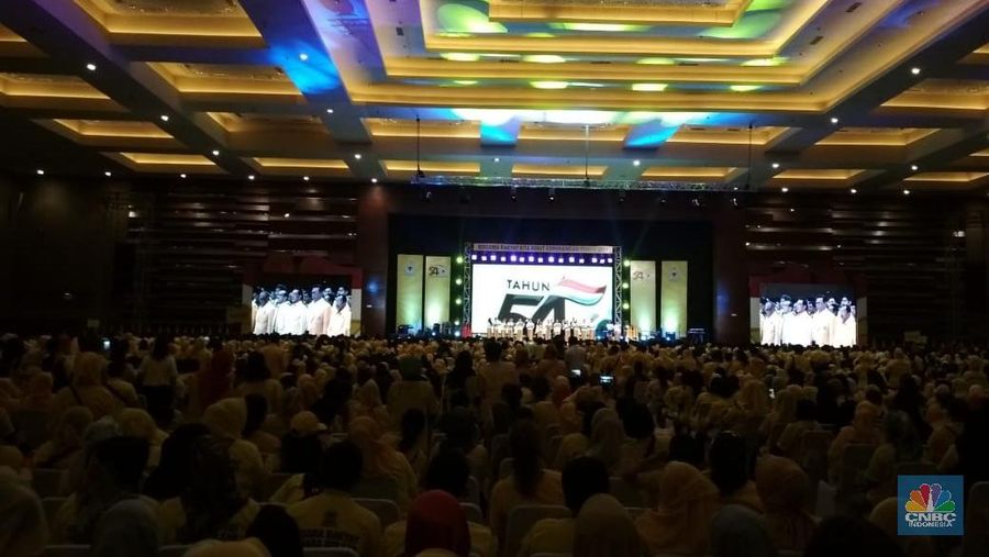 Ketum Golkar tak mau kalah dengan Presiden Joko Widodo, gunakan analogi Film di pidatonya 
