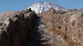 Mereka beranggapan bahwa baik Pemerintah Chile ataupun perusahaan tak tahu pasti soal kondisi air asin di Salar. (REUTERS/Ivan Alvarado)