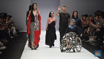 840 Koleksi Foto Penampakan Fashion Show HD Terbaru