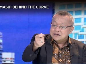 Tahan Suku Bunga, Pengamat: BI Behind The Curve