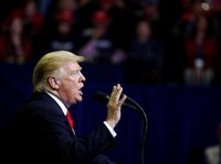 Pabrikan AS: Bea Impor Trump Kerek Harga Barang