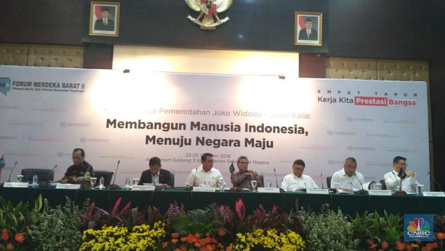 Program Dana Kelurahan dituding sebagai program politis.