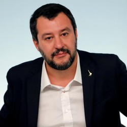 Wakil PM Sebut Italia Tak Akan Tunduk pada Aturan UE