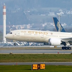 Lagi-Lagi Boeing, Giliran Pesawat Etihad Airways Gagal Lepas Landas