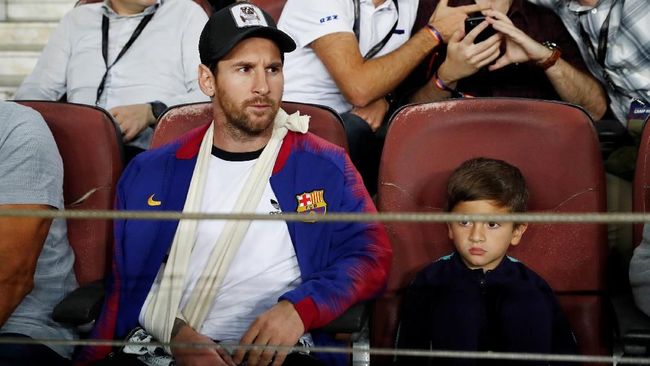 Modric Raih Gelar Ballon d'Or, Messi Pilih Foto bersama Anak