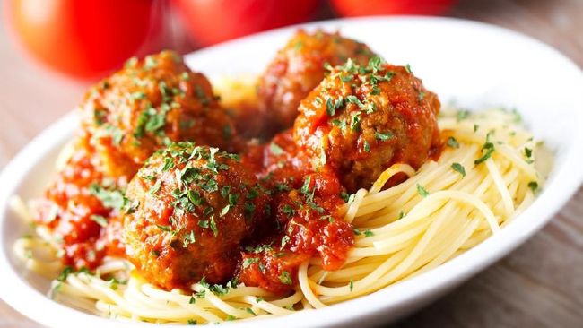 Image result for spaghetti and meatballs