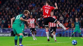 Lloris Kartu Merah, Tottenham vs PSV 2-2 di Liga Champions
