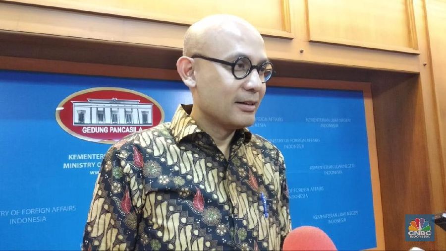 Presiden Rusia Vladimir Putin akan mengadakan pertemuan bilateral dengan Presiden Jokowi di November di sela-sela Pertemuan Tingkat Tinggi ASEAN di Singapura.