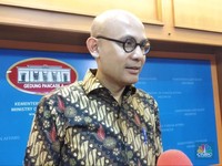 Kemenlu Siapkan Pertemuan Jokowi & Putin di Singapura