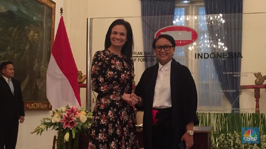 Lebih dari 60% ekspor Indonesia dikirimkan ke Amerika melalui Panama.