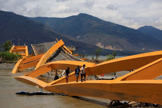 Dari Aceh Sampai Selat Sunda Ini Gempa Tsunami Dahsyat Ri