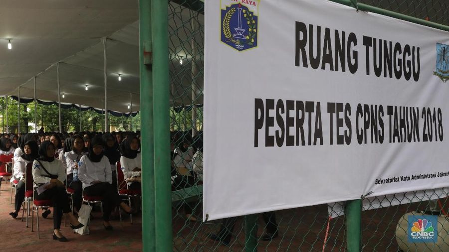 Total pegawai negeri sipil (PNS) di sejumlah kementerian dan lembaga per 30 Juni 2019 mencapai 4,28 juta orang.