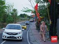 Brio Tegak, Mobilio Menunduk Pada November