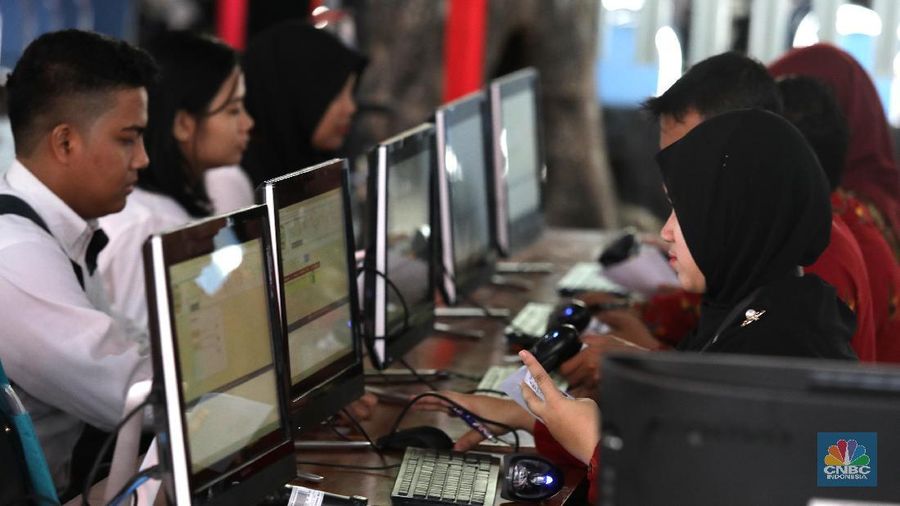 Peserta yang mengikuti SKD adalah pelamar yang telah lolos seleksi administrasi.