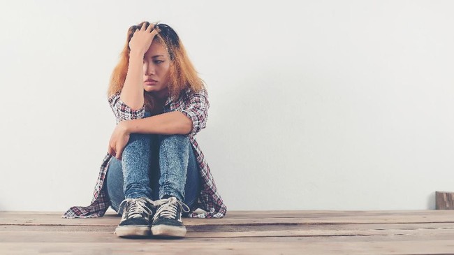 8 Cara Hadapi Gosip dan Desas-desus agar Nama Baik Tetap Terjaga