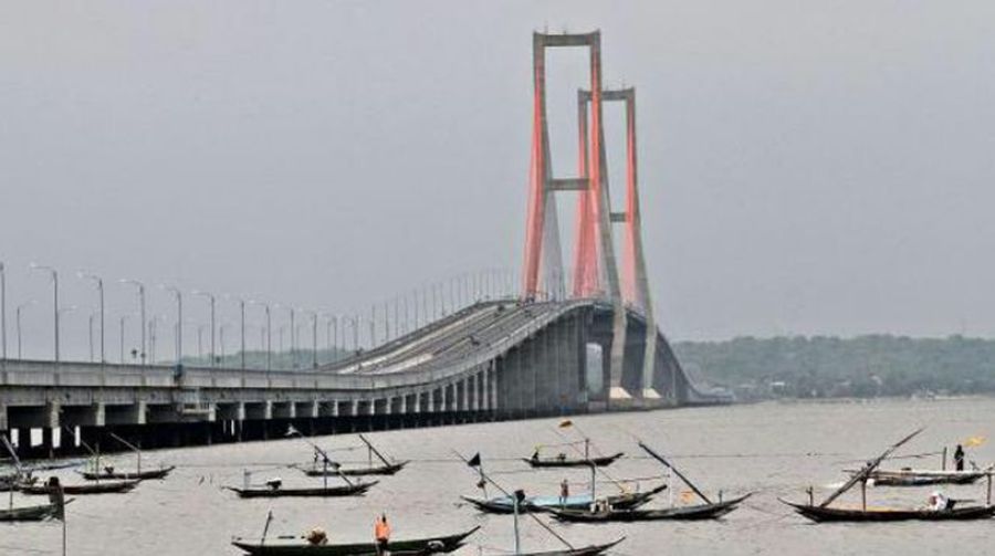 Jembatan Suramadu