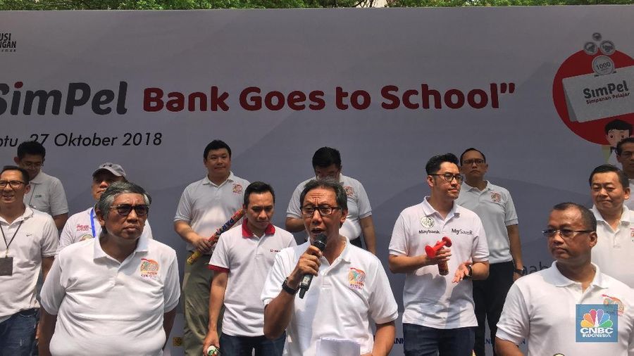 OJK Simpanan Pelajar Goes To School