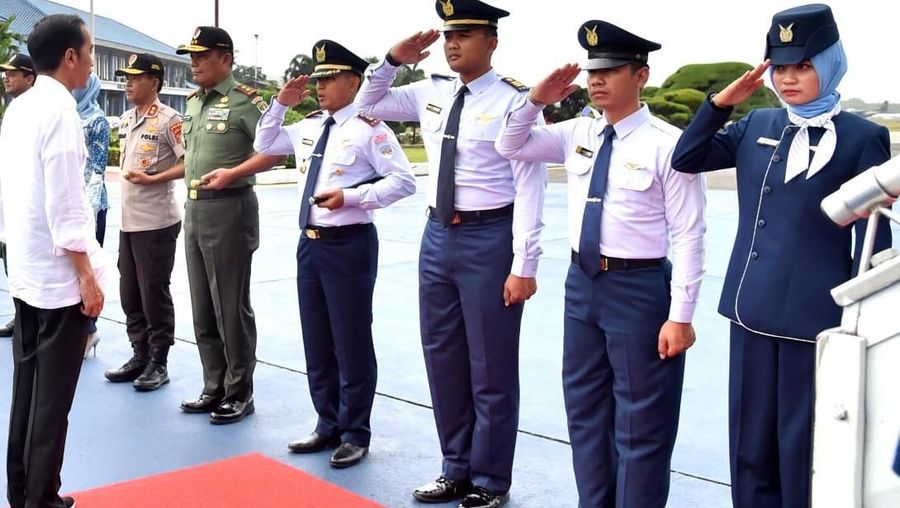 Kunjungan tersebut untuk meninjau sekaligus meresmikan pembebasan tarif tol Jembatan Suramadu.