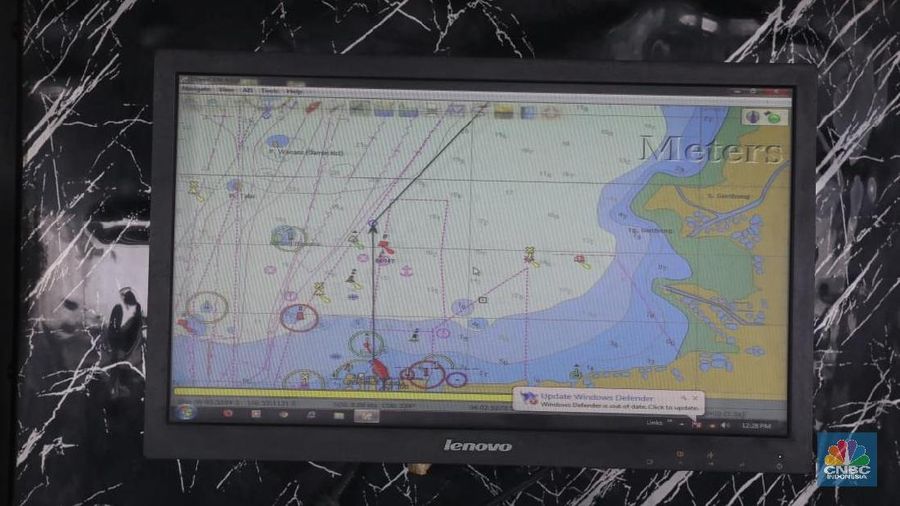 TNI Angkatan Laut turut menerjunkan personel dan armada dalam proses pencarian dan evakuasi pesawat Lion Air yang jatuh di perairan Karawang, Jawa Barat.