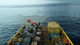 FOTO: Serpihan Pesawat Lion Air JT-610 di Tanjung Karawang