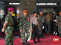 Keluarga Korban Datangi Soetta, Menanti Kehadiran Jokowi