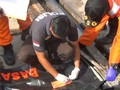 VIDEO: Basarnas Evakuasi Sejumlah Jenazah dan Puing Pesawat