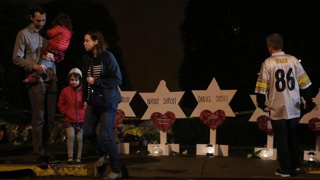 Ribuan Warga Tolak Lawatan Trump ke Sinagoge Pittsburgh