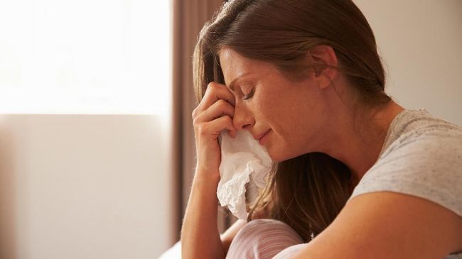 Menangis Ternyata Bisa Bantu Turunkan Berat Badan