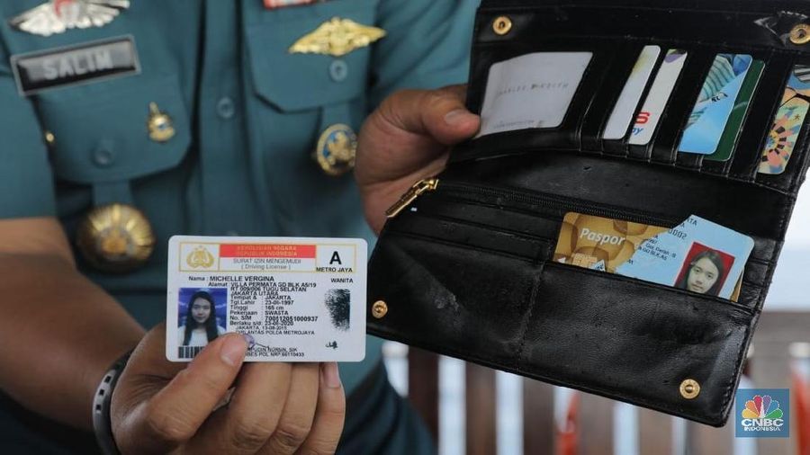 TNI Angkatan Laut turut menerjunkan personel dan armada dalam pencarian pesawat Lion Air JT-610.