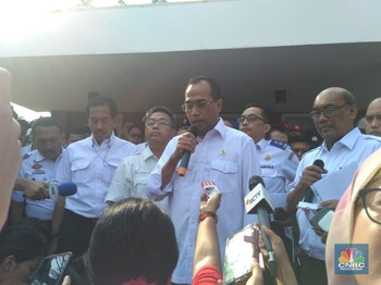 Menhub: Ada 2 Kemungkinan Penyebab Kecelakaan Lion Air JT-610