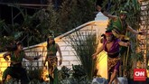 Pementasan Misteri Sang Pangeran ini menampilkan aksi dari Prie GS, Butet Kartaredjasa, Cak Lontong, Akbar, Marwoto, Susilo Nugroho, Sruti Respati, Sahita, Hargi Sundari, Novi Kalur, Rio Srundeng, Semarang Magic Community, Sanggar Greget Semarang, Jagoan Jagoan Jawa Tengah, Teater Djarum, serta iringan musik dari Djaduk Ferianto dan Kuaetnika.
