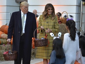Video: Trump Gelar Open House Gedung Putih untuk Rayakan Halloween