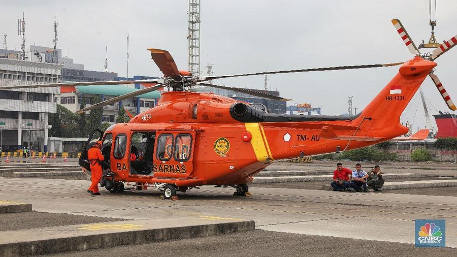 Menurut Didi, pencarian hari ini masih dilakukan dari udara dan bawah air.