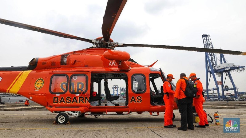 Helikopter AW139 ini merupakan hasil rakitan dari perusahaan manufaktur dan desain helikopter asal Italia-Inggris