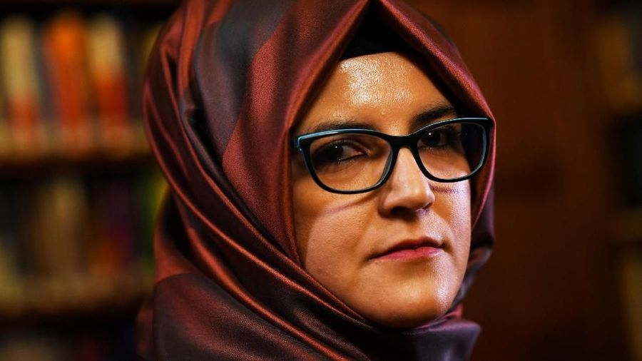 Hatice Cengiz, tunangan Jamal Khashoggi, tampil dalam sebuah acara peringatan di London, Inggris, Senin (29/10/2018) malam