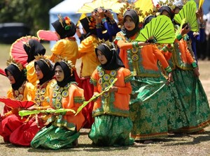 Mengenal 7 Pakaian Adat Sulawesi Selatan: Ciri Khas dan Tradisi Penggunaannya