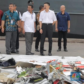 Pemilik Lion Air Lihat Langsung Kepingan Pesawat Miliknya