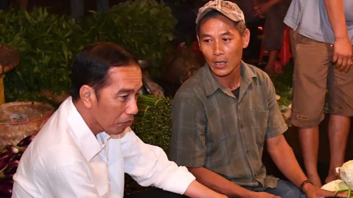 Presiden Jokowi memberikan pesan khusus kepada anak-anak muda Indonesia agar tidak mudah menyerah apabila menghadapi suatu persoalan atau hambatan.