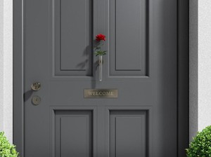 Nggak Bisa Asal, Ini 4 Alasan Pintu Rumah Harus Dibuka ke Arah Dalam!