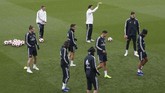 Setelah berhadapan dengan Melilla pada tengah pekan, Madrid akan berhadapan dengan Real Valladolid dalam lanjutan liga Spanyol 2018/2019 di Santiago Bernabeu, Sabtu (3/11). (REUTERS/Susana Vera)