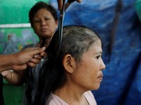 10 Kesalahan Perawatan yang Bikin Rambut Rusak dan Kusam
