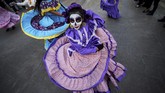 Awalnya Catrina adalah hanyalah sebuah sketsa yang dibuat oleh Jose, namun akhirnya berkembang menjadi sebuah panduan bergaya layaknya tengkorak yang trendi.