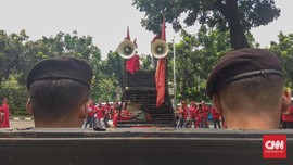 LBH Minta Pelanggaran Aparat dalam Aksi Buruh di DPR Diusut
