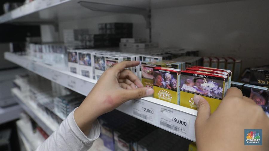 Meskipun harga saham produsen rokok perlahan pulih, investor asing masih terus melego saham GGRM dan ITIC.