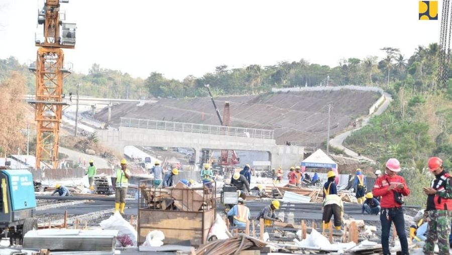 Ruas Salatiga-Kartasura merupakan bagian dari Tol Semarang-Solo.