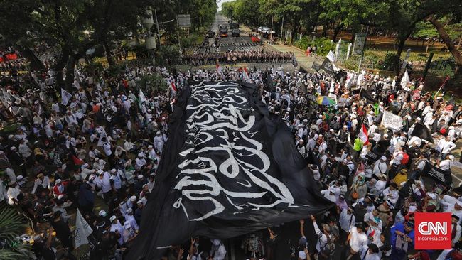 Wiranto Akan Gelar Pertemuan Antar-Ormas Islam Bahas Bendera