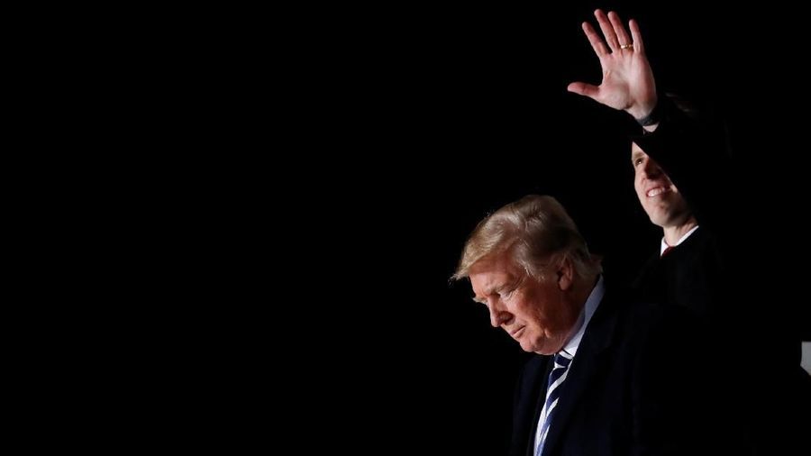Pemerintah AS resmi ditutup sementara karena Senat tidak menyetujui anggaran yang diajukan Donald Trump.